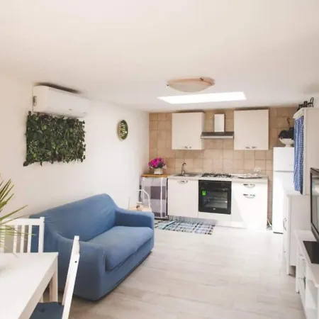 Antonietta - Holiday House Carini
